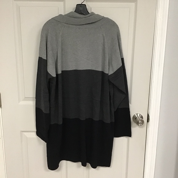 Sweater - Picture 2 of 3